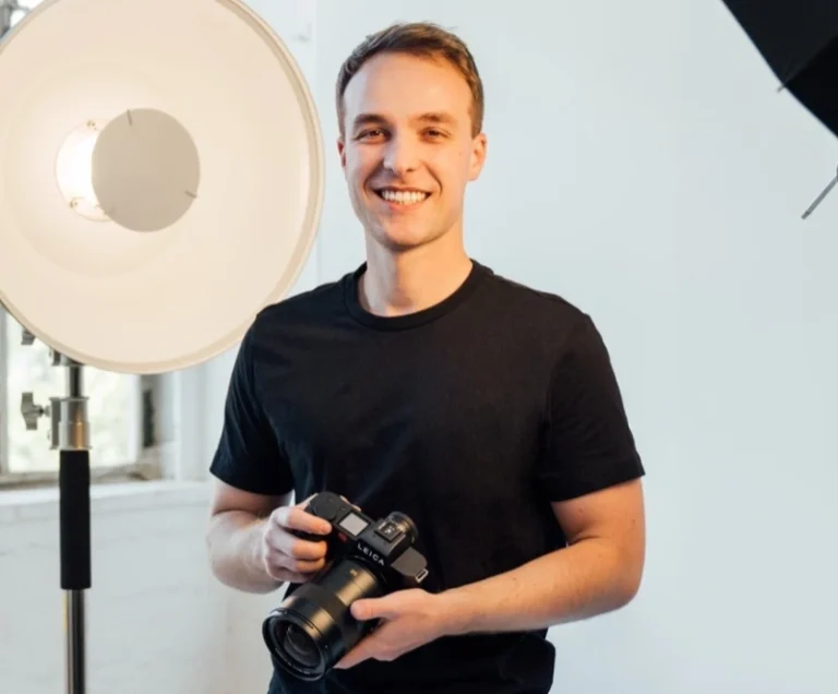 Wie arbeitet Konrad Stöhr als Werbefotograf mit Marken zusammen?